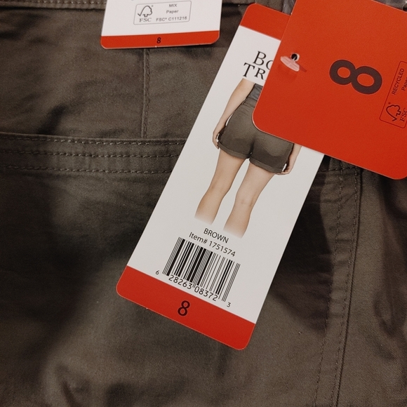 NWT Boston Traders Ladies’ Rolled Hem Bermuda Short Pockets Brown - Picture 3 of 12